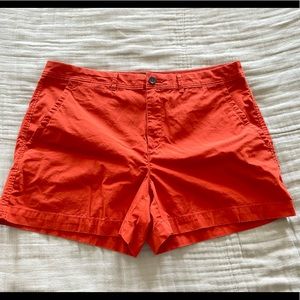 Women’s Banana Republic terracotta shorts